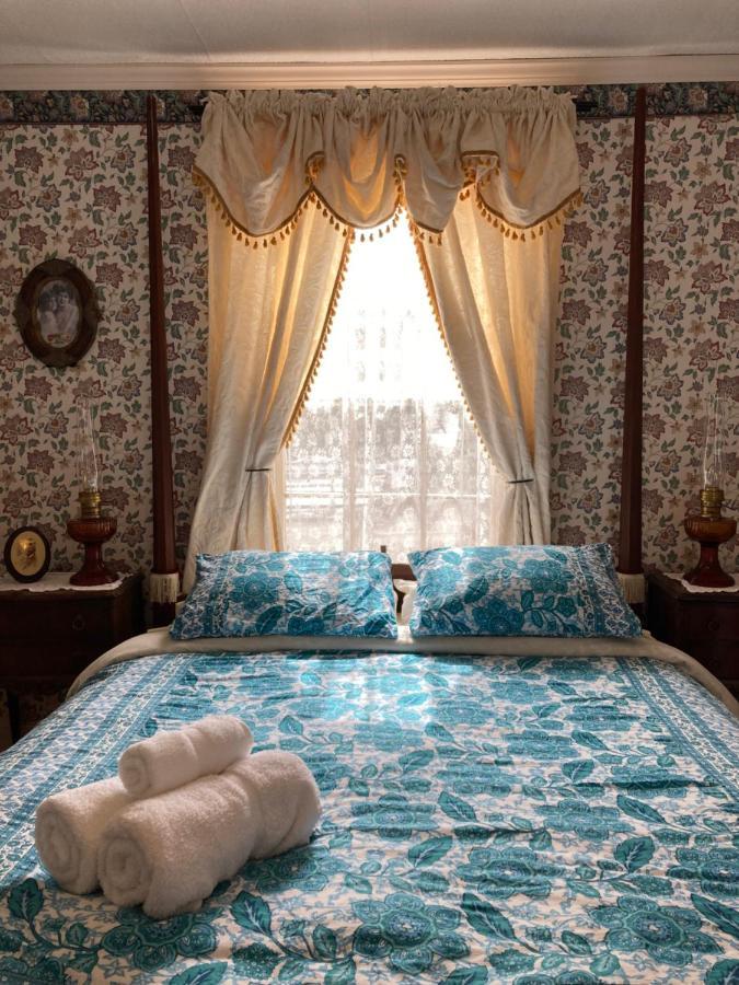 St. George Hotel Barkerville Екстер'єр фото