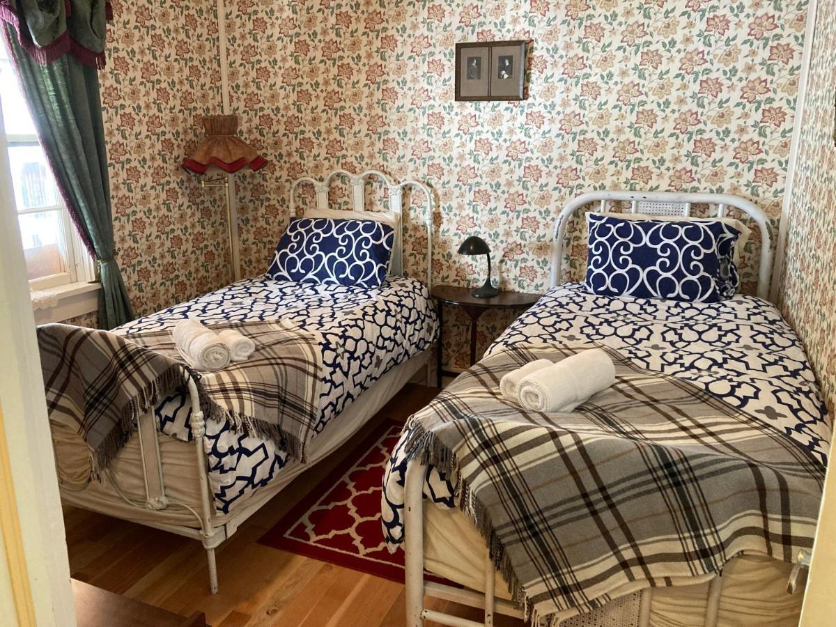 St. George Hotel Barkerville Екстер'єр фото