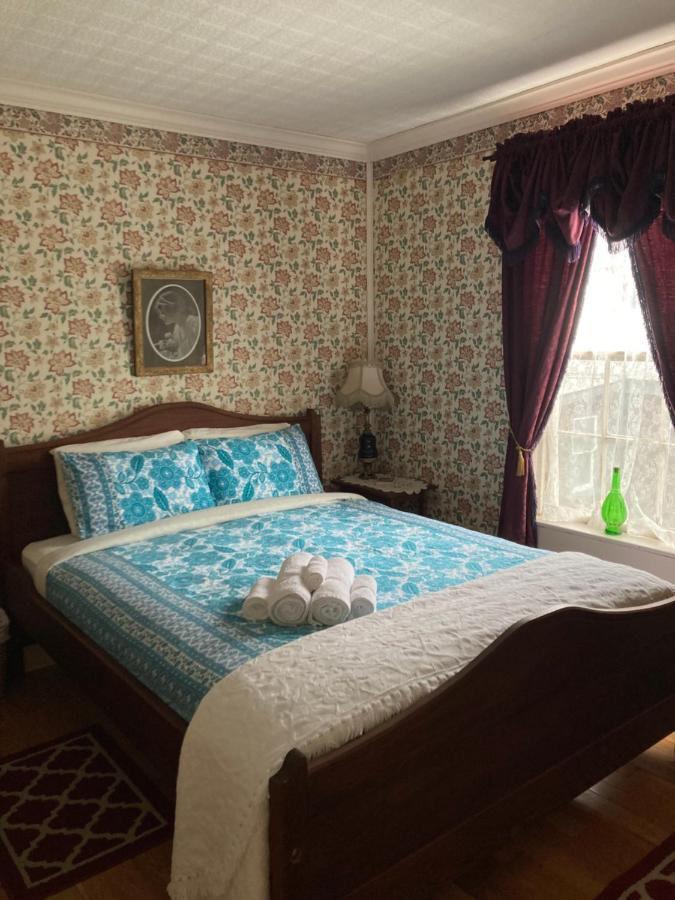 St. George Hotel Barkerville Екстер'єр фото