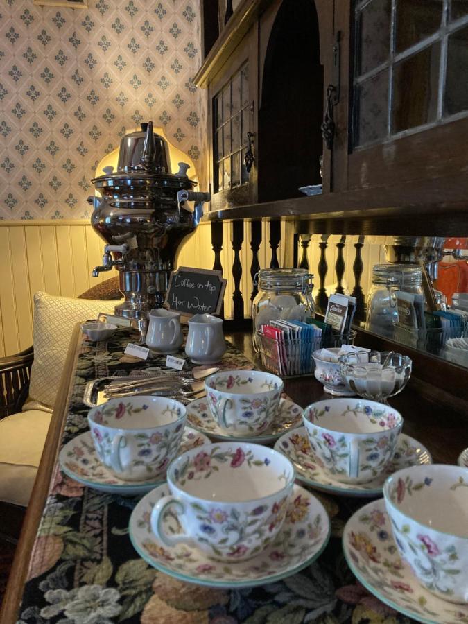 St. George Hotel Barkerville Екстер'єр фото