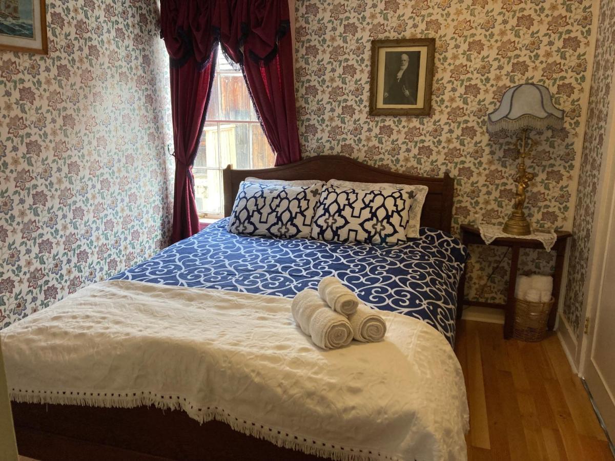 St. George Hotel Barkerville Екстер'єр фото