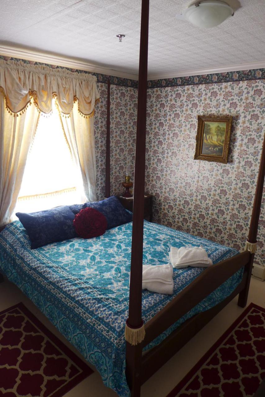 St. George Hotel Barkerville Екстер'єр фото